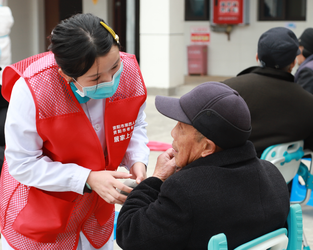 包含中日友好医院帮忙挂号陪同看病独居患者就医陪护，不再孤零零的词条