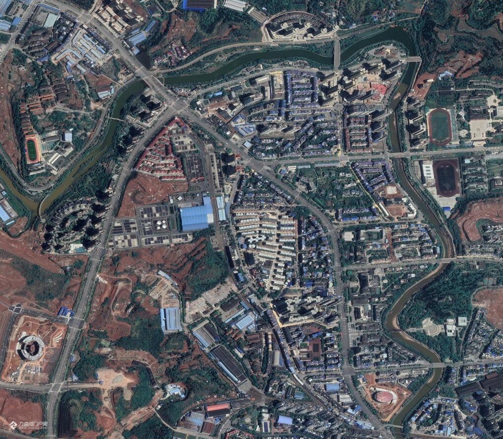 来看看2002年与2020年资阳的卫星局部图吧!这变化也太大了!